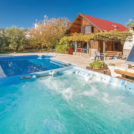 Wooden Dreamhouse Arriate